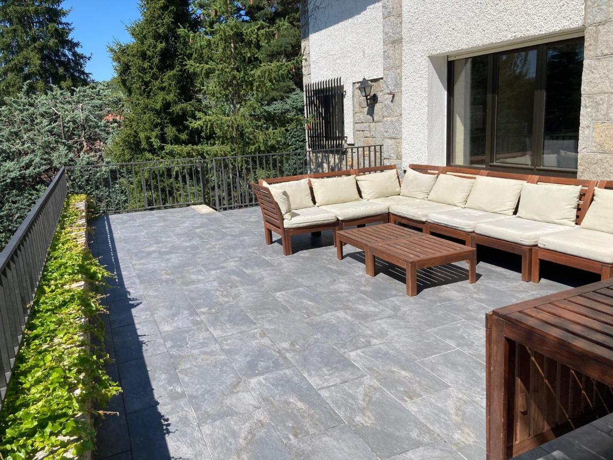 Los Cedros, Gran Chalet Con Piscina Y Apartamento En نافاثيرّاذا المظهر الخارجي الصورة