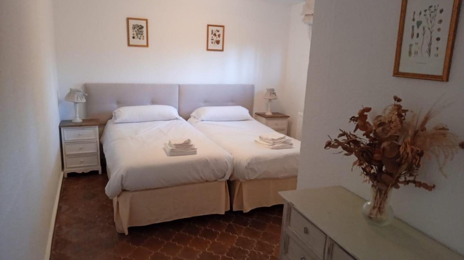 Los Cedros, Gran Chalet Con Piscina Y Apartamento En نافاثيرّاذا المظهر الخارجي الصورة
