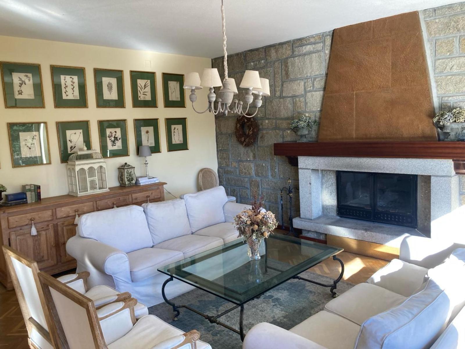 Los Cedros, Gran Chalet Con Piscina Y Apartamento En نافاثيرّاذا المظهر الخارجي الصورة